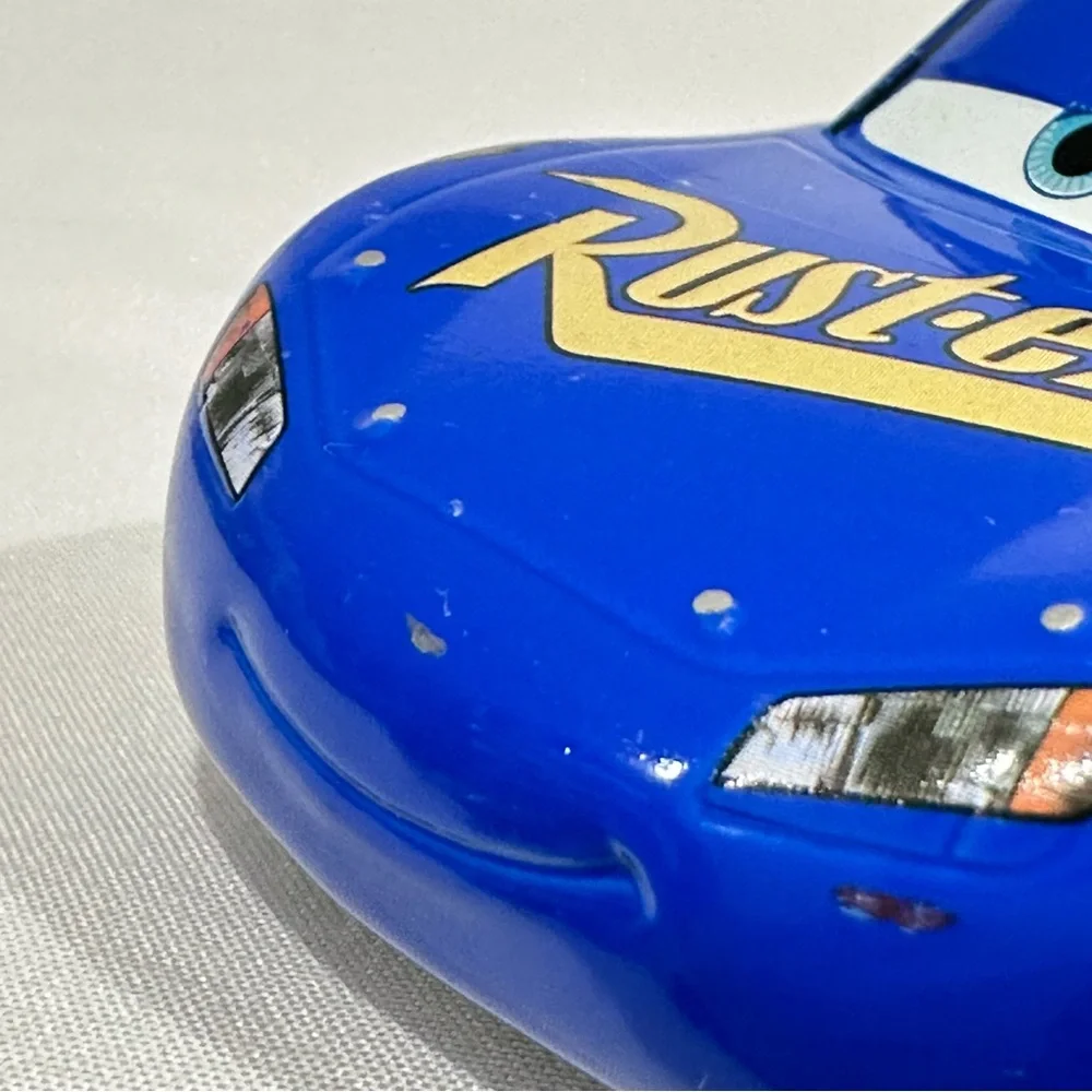 Disney Store Cars 1:43 Deluxe Fabulous Lightning McQueen Die-cast